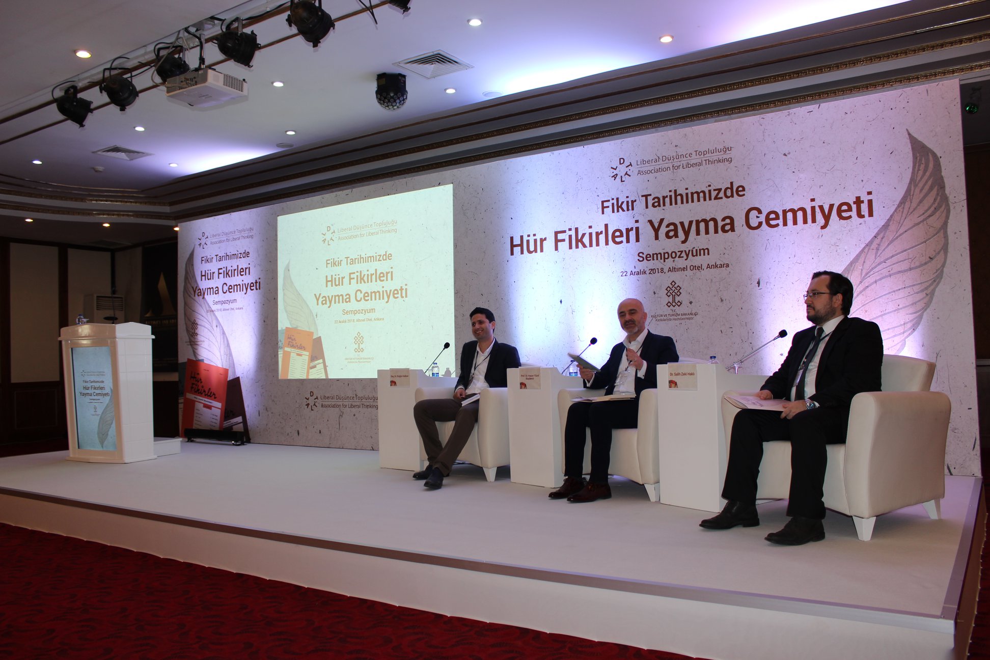 Fikir Tarihimizde Hür Fikirleri Yayma Cemiyeti Sempozyumu Fikir Tarihimizde Hür Fikirleri Yayma Cemiyeti Sempozyumu