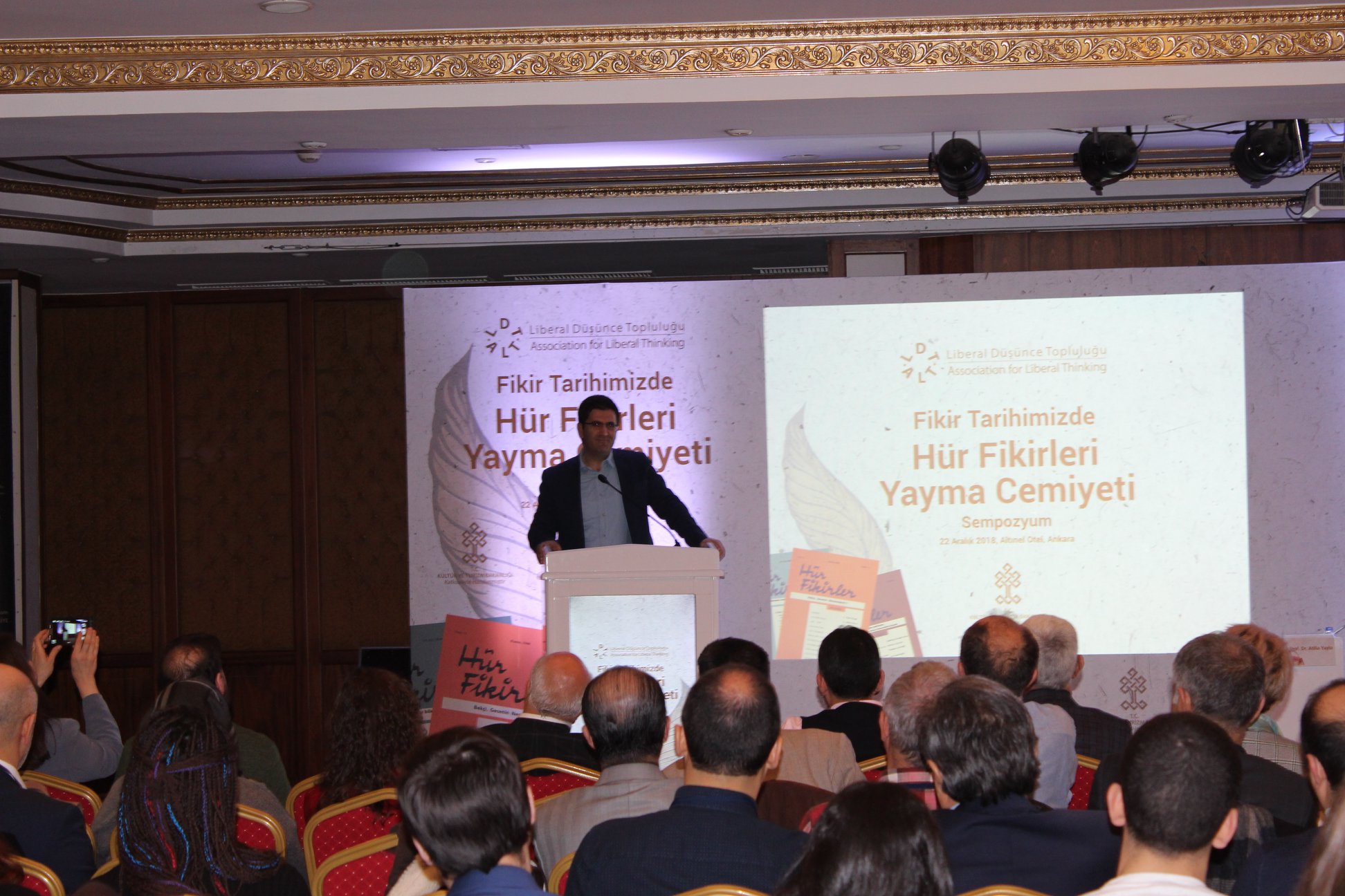 Fikir Tarihimizde Hür Fikirleri Yayma Cemiyeti Sempozyumu Fikir Tarihimizde Hür Fikirleri Yayma Cemiyeti Sempozyumu